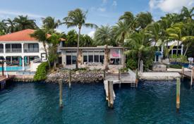 Дом в городе в Майами-Бич, США за $8 150 000