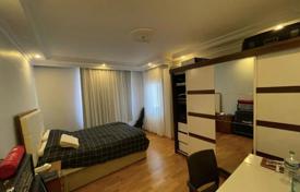 4-комнатная квартира 195 м² в Малтепе, Турция за $193 000