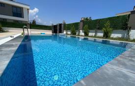 Просторная вилла с бассейном в 400 метрах от пляжа, Кемер, Турция за $5 000 в неделю