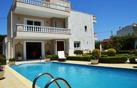 Вилла с бассейном и садом недалеко от пляжа, Анависсос, Греция за $4 200 в неделю