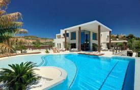 Новая вилла известного архитектора с бассейном, панорамным видом на море и горы, Бенаавис, Испания за $15 800 в неделю