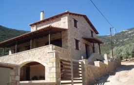 Каменный трехэтажный дом с видом на море и горы, Астрос, Арголида, Греция за 350 000 €