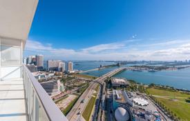 Комфортабельные апартаменты с видом на океан в резиденции на первой линии от пляжа, Майами, Флорида, США за $990 000