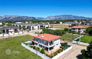 5-комнатная вилла 275 м² в Дёшемеалтах за 22 600 000 TRY