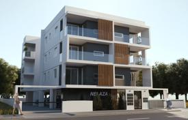 Малоэтажная резиденция в спокойном районе, рядом со станцией метро и центром города, Лакатамия, Кипр за От 115 000 €