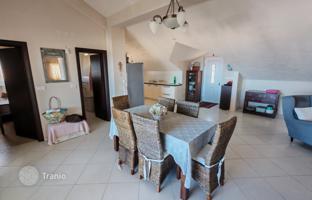 12-комнатный дом 415 м² в Задарской жупании за 1 050 000 €