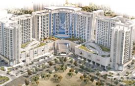 Большой отельный комплекс рядом с зелёными участками, полями для гольфа, набережной, Лусаил, Катар за От $309 000