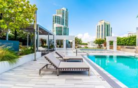 Четырехспальный дизайнерский пентхаус с видом на океан в Майами-Бич, Флорида, США за 6 454 000 €