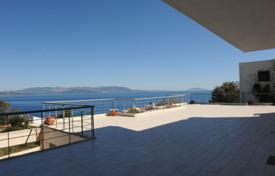 Прибрежный комплекс из трех мезонет и трех апартаментов c террасами с видом на море, Марафон, Аттика, Греция за 800 000 €