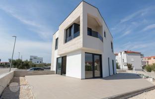 5-комнатный дом 191 м² в Srima за 690 000 €