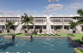 Таунхаусы в новом жилом комплексе с бассейнами, зелёными зонами и спортзалом, Пунта-Прима, Аликанте, Испания за 375 000 €