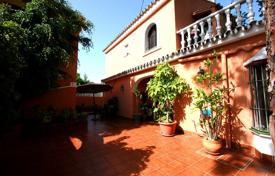 Уютная вилла с частным садом, гаражом, барбекю и террасами, Марбелья, Испания за 799 000 €