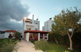 Вилла на берегу моря с садом и выходом на собственный пляж, Геннади, Греция за 4 200 € в неделю