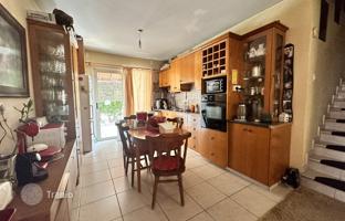 3-комнатный таунхаус 136 м² в Арадипу за 300 000 €