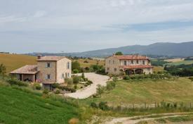 Два старинных дома с садом и оливковой рощей, Акваспарта, Италия за 1 680 000 €