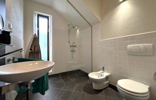 10-комнатный дом 281 м² в Порече. Цена по запросу