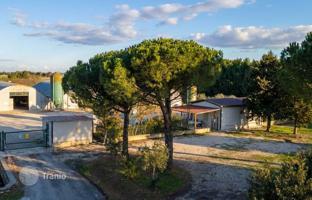 Земельный участок 6 860 м² в Кастильоне-дель-Лаго за 2 350 000 €