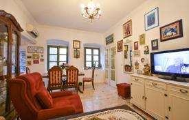 Трехкомнатная квартира в тихом районе Старого города, Котор, Черногория за 220 000 €