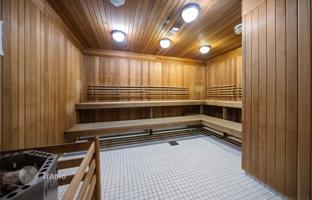 5-комнатная квартира в Норт-Йорке за C$903 000