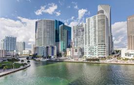 Светлая четырехкомнатная квартира с видом на океан в Майами, Флорида, США за $1 395 000