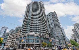 Квартира на Квинс Квей Запад, Олд Торонто, Торонто,  Онтарио,   Канада за C$1 021 000