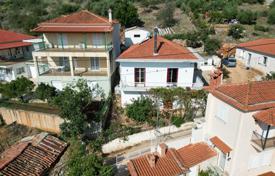 Отремонтированный двухэтажный дом с садом и видом на море, Пелопоннес, Греция за 120 000 €