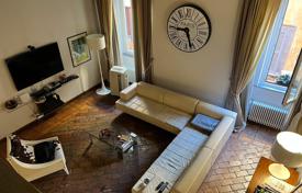 Роскошная двухуровневая квартира всего в 200 м от площади Навона, Рим, Лацио, Италия за 2 200 000 €