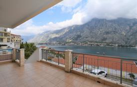 Квартира в мини-ЖК с прекрасным видом на море и горы, Муо, Котор, Черногория за 250 000 €