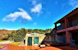 Традиционное поместье с большим участком в Монтегаббьоне, Умбрия, Италия за 830 000 €