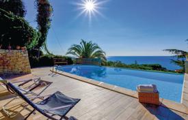 Вилла с бассейном и панорамным видом на море в 600 метрах от пляжа, Вентимилья, Италия за 5 500 € в неделю