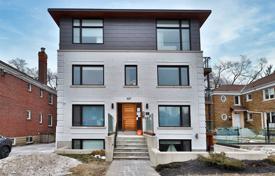Квартира на Батерст-стрит, Торонто, Онтарио,  Канада за C$811 000