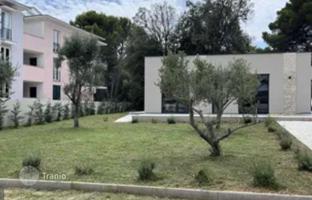 4-комнатный дом 222 м² в Ровине за 1 550 000 €