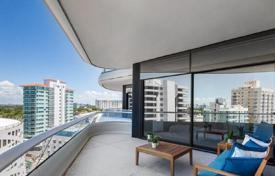 Стильные апартаменты с видом на город в резиденции на первой линии от пляжа, Майами-Бич, Флорида, США за $2 500 000