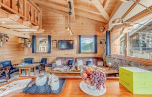 6-комнатный особняк 240 м² в Тине за 3 580 000 €
