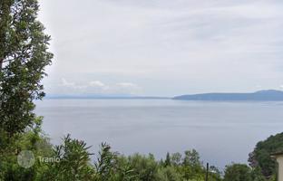 Земельный участок 6 100 м² в Приморско-Горанской жупании за 2 400 000 €