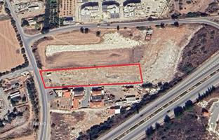 Земельный участок 6 400 м² в Колосси за 1 250 000 €