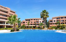 Резиденция с бассейнами, спа-центром и рестораном, Като, Кипр за От 535 000 €