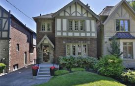 Дом в городе в Восточном Йорке, Торонто, Онтарио,  Канада за C$2 221 000
