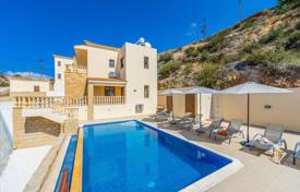 Новый комплекс вилл с бассейнами и панорамными видами, Кисонерга, Кипр за От 776 000 €