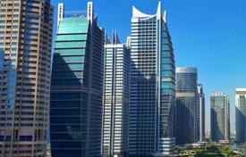 Квартира для получения резидентской визы и арендного дохода в Jumeirah Lake Towers, Дубай, ОАЭ за $276 000