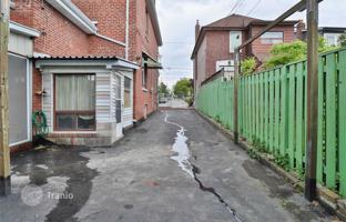 9-комнатная квартира в Йорке за C$1 547 000