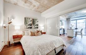 Квартира на Батерст-стрит, Торонто, Онтарио,  Канада за C$880 000