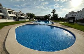 Таунхаус с просторной террасой, бассейном, готовый к заселению, Вильямартин, Испания за 200 000 €