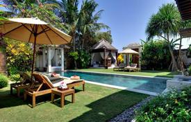 Вилла в престижном комплексе в 50 м от пляжа, Бали, Индонезия за $3 850 в неделю
