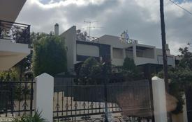 Трехуровневый таунхаус с садом в Вуле, Аттика, Греция за 490 000 €