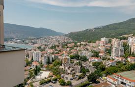 Новые апартаменты с террасами и видом на море в доме с парковкой, Херцег-Нови, Черногория за 132 000 €