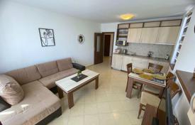 Уютная двухкомнатная квартира в комплексе всего в 300 метрах от моря в Равде за 74 000 €