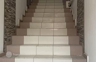 12-комнатный дом 450 м² в Беретьйоуйфалу за 517 000 €