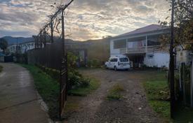 Интересное предложение: продается дом в пригороде Батуми, поселке Чакви, в состоянии «заходи, живи» + 2 участка в одном за 186 000 €