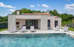 7-комнатный дом 130 м² в Лабине за 490 000 €